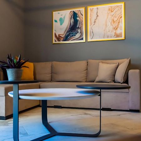 Cozy Modern Apartment Inside The City Center Soluň Exteriér fotografie